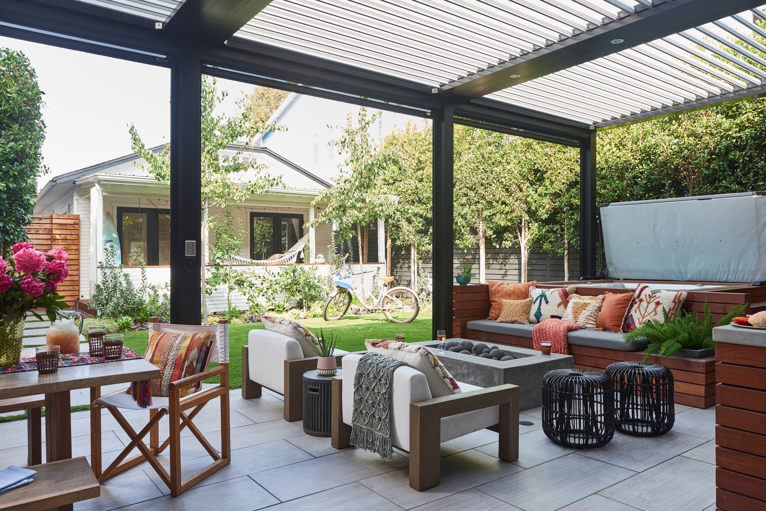Transforming Outdoor Spaces: A Guide to Backyard Renovation and Enhancement